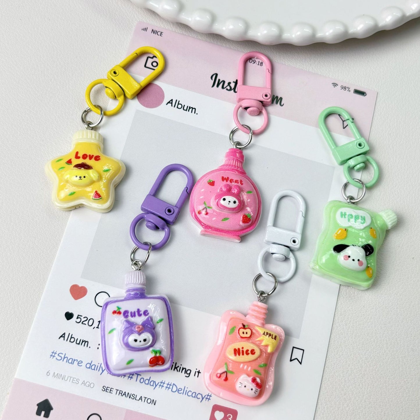 Y-31 Mixed Sanrio Keychain(color dots(44 sytles