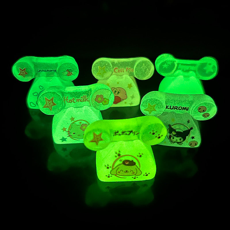 D-16 Luminous Sanrio Phone (7styles