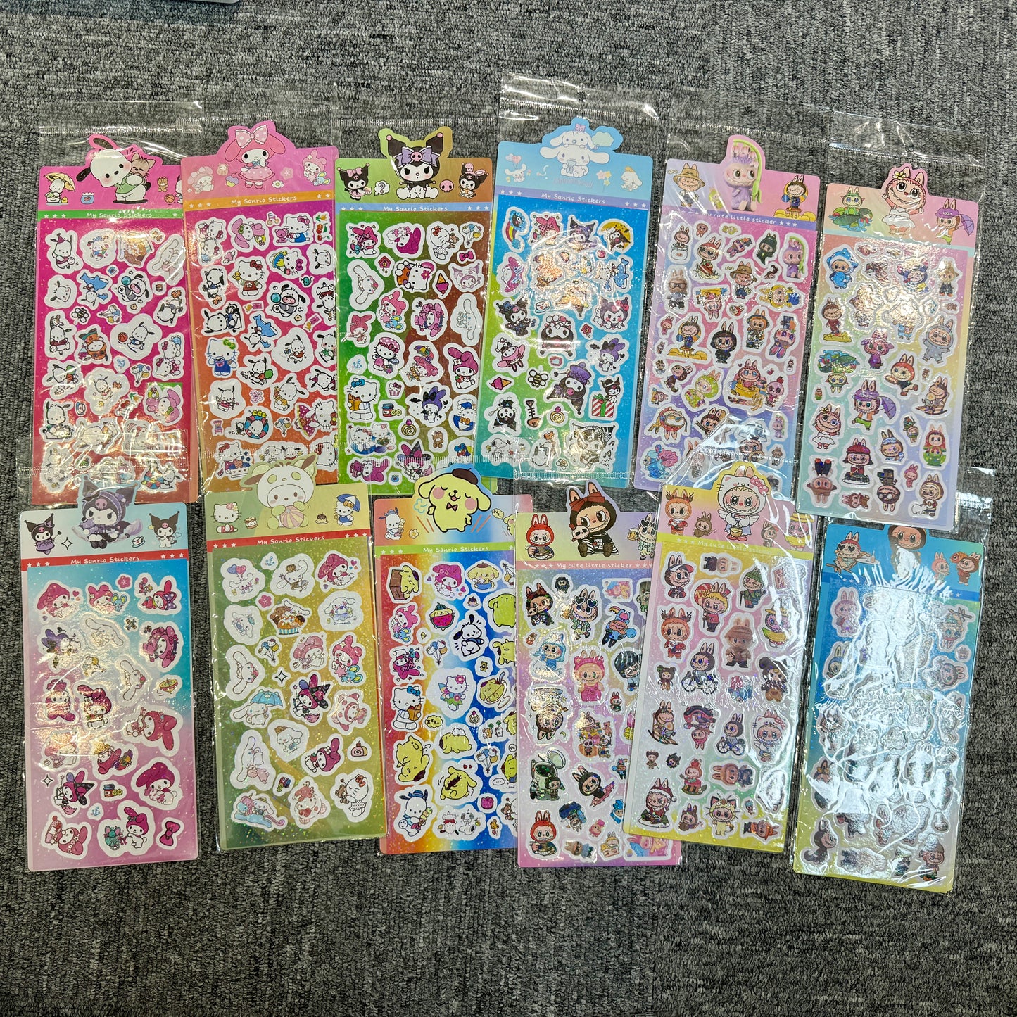 Y-07 Sanrio & Labubu Electroplate Sticker (color dots