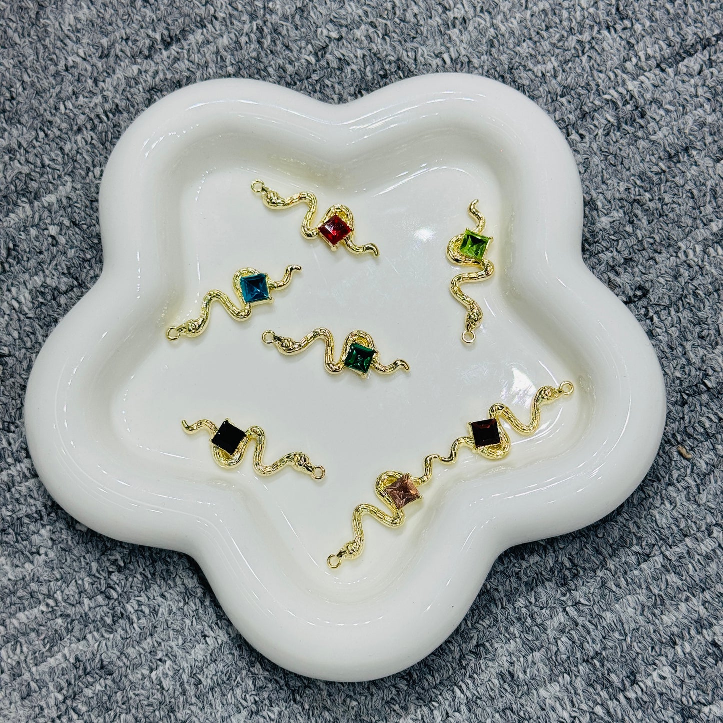 P-16 Spirit Snake Pendant (7 stlyes)